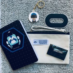 NEW Gift Set - Women of Oculus Techie Swag